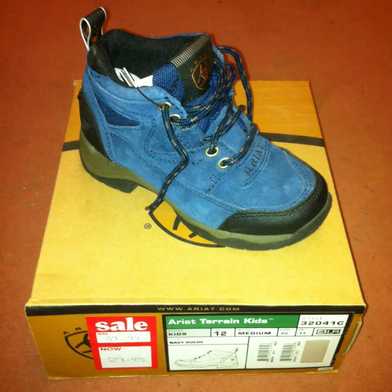 Ariat Terrain Kids Boots - Navy - UK11 Ch